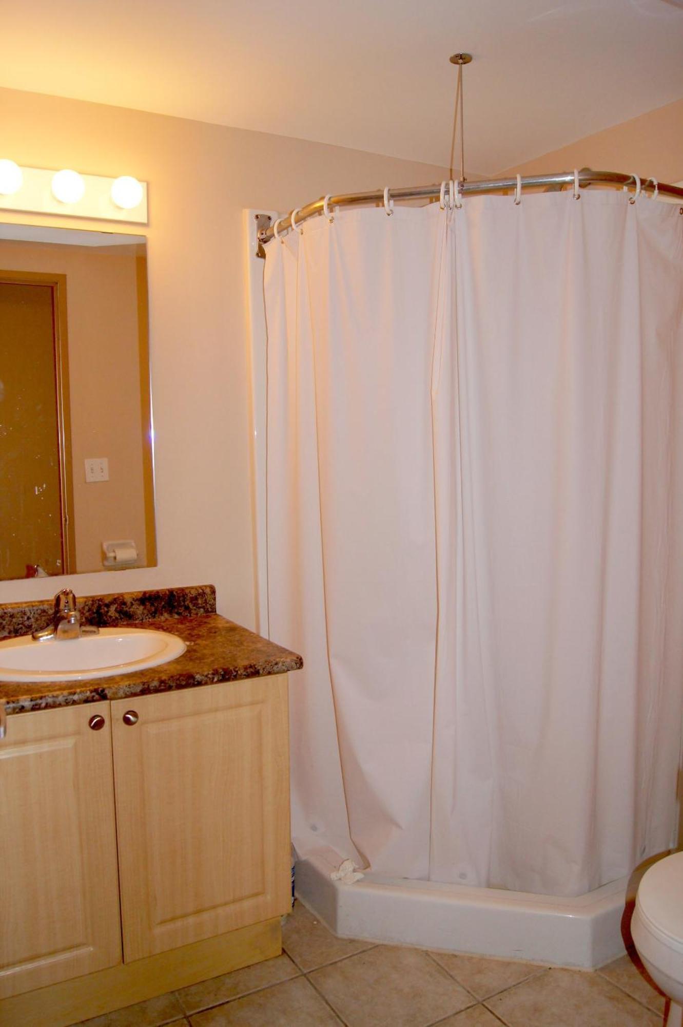 Hotel Laurier - Apartment Style Residence Ватерлоо Экстерьер фото
